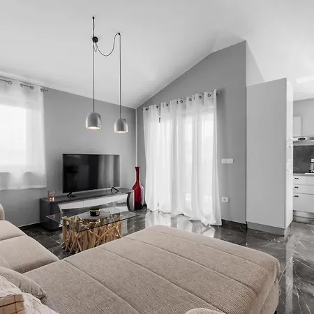 Apartment Grivicic A